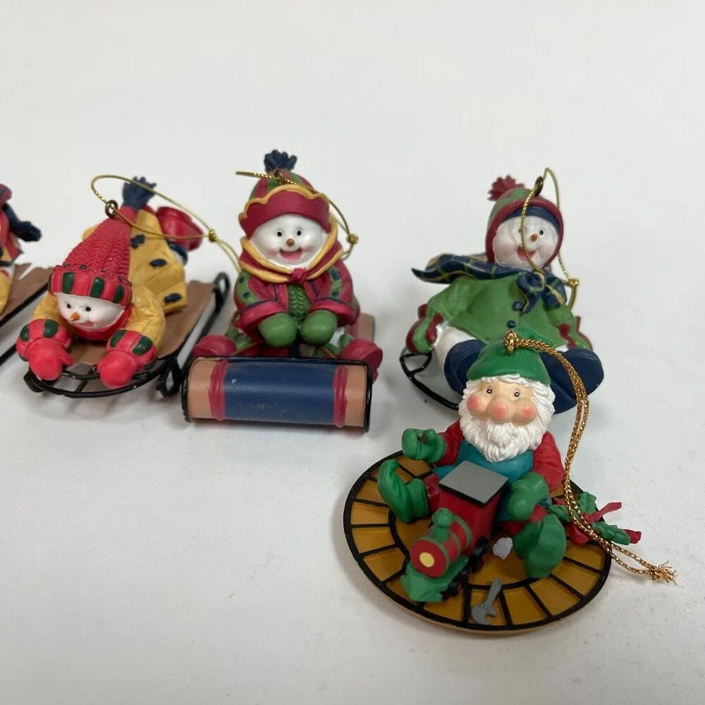 WMG snowmen sleds